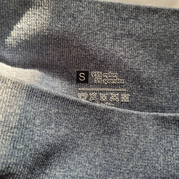 Two leggins - Picture 4 of 6